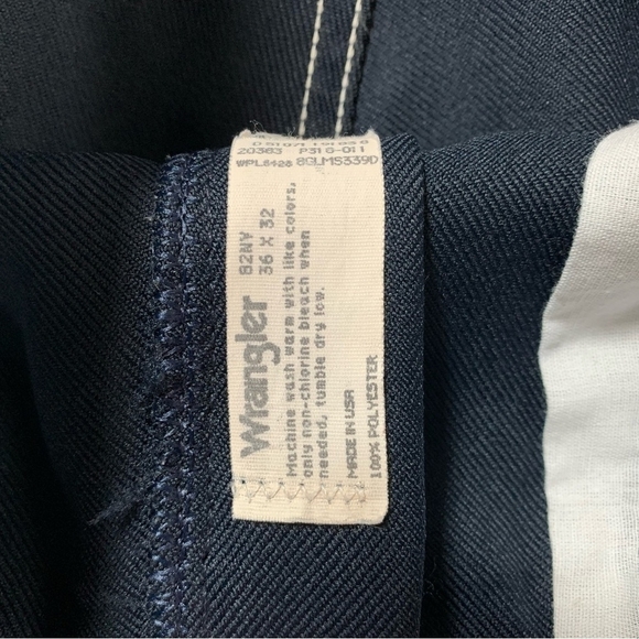 Vintage Wrangler Navy Blue Pants Classic Fit Straight Leg Stretch Men's Pants - Picture 5 of 5